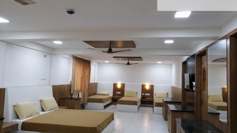 10 Bed room - Murali Inn
